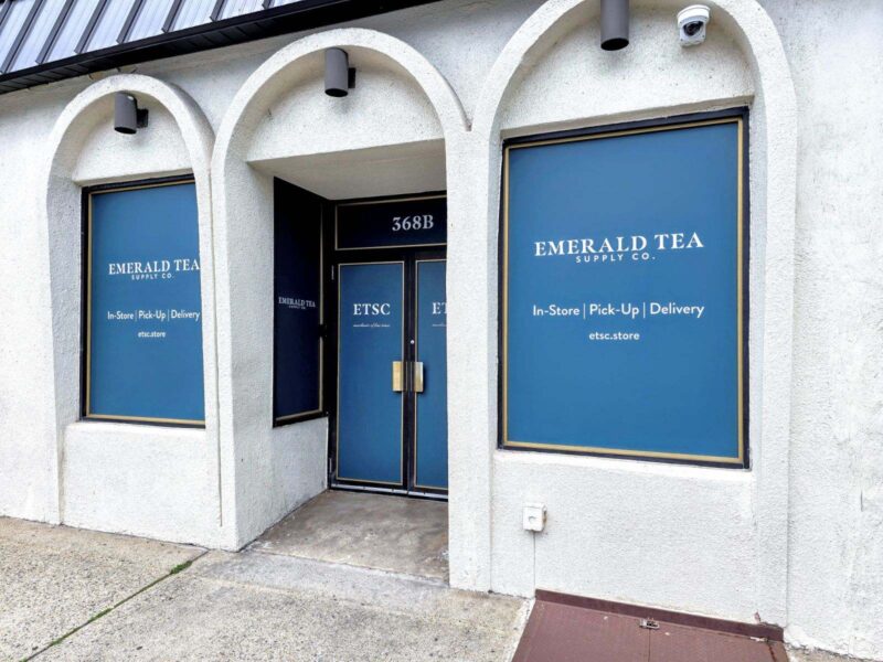emerald tea dispensary exterior